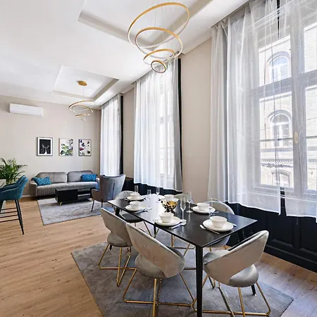 Luxurious & Spacious In The Kertesz Street * Budapest