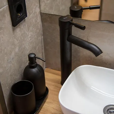 Luxurious & Spacious In The Kertesz Street Apartamento *