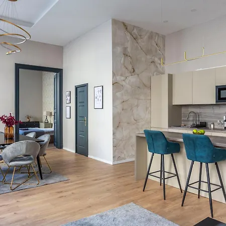 Apartamento Luxurious & Spacious In The Kertesz Street