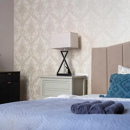 Daire Luxurious & Spacious In The Kertesz Street Budapeşte